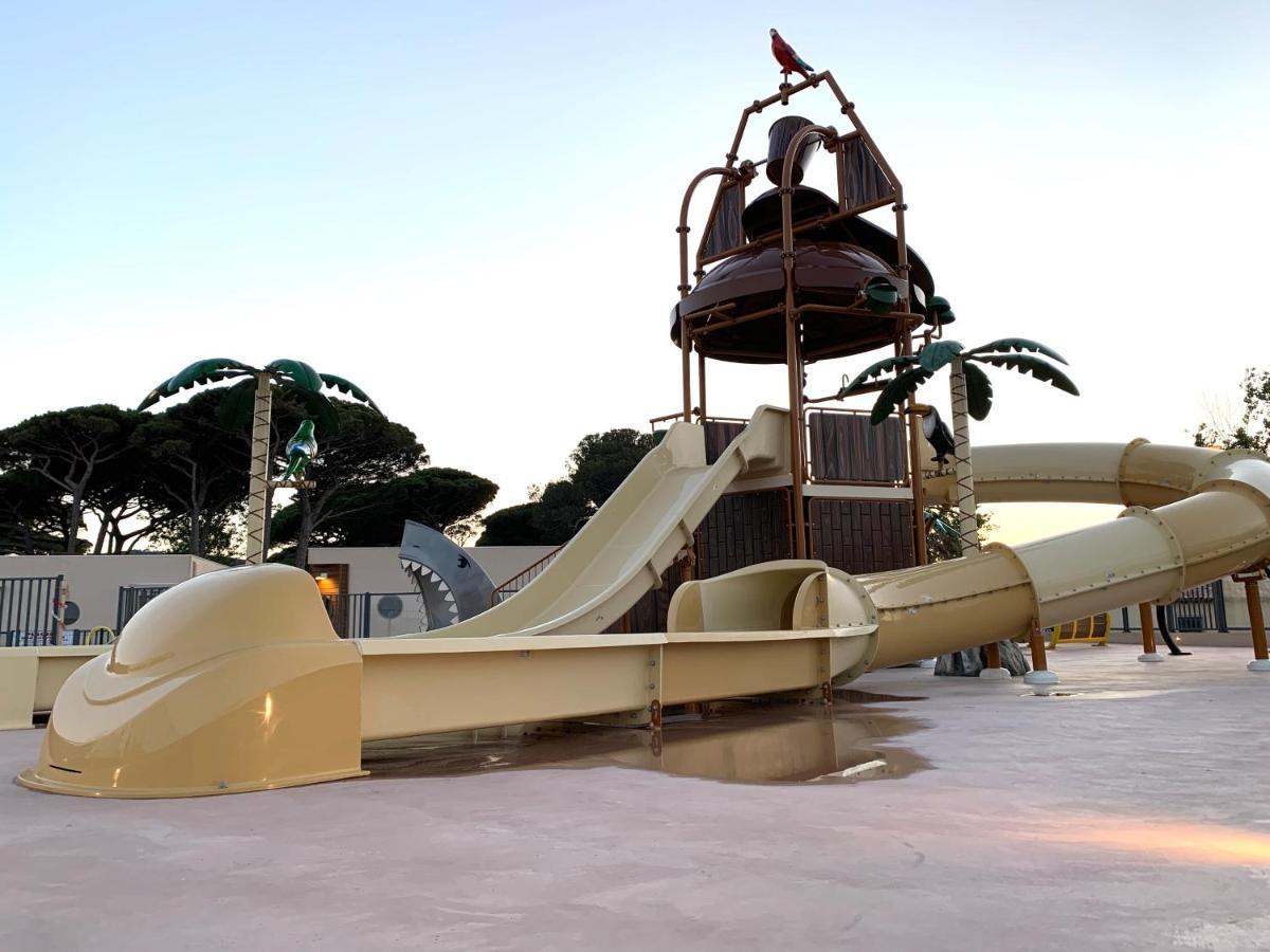 Chaletrent - Stacaravans Saint-Aygulf Hotel Frejus Ngoại thất bức ảnh