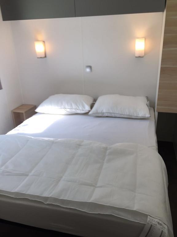 Chaletrent - Stacaravans Saint-Aygulf Hotel Frejus Ngoại thất bức ảnh