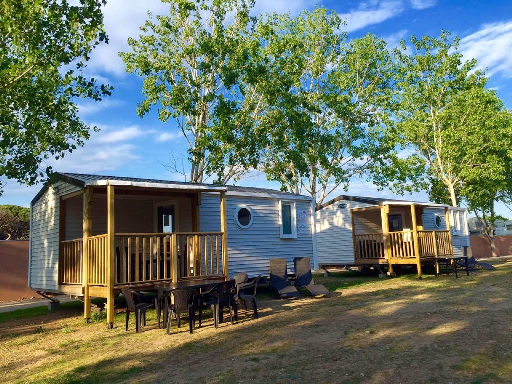Chaletrent - Stacaravans Saint-Aygulf Hotel Frejus Ngoại thất bức ảnh